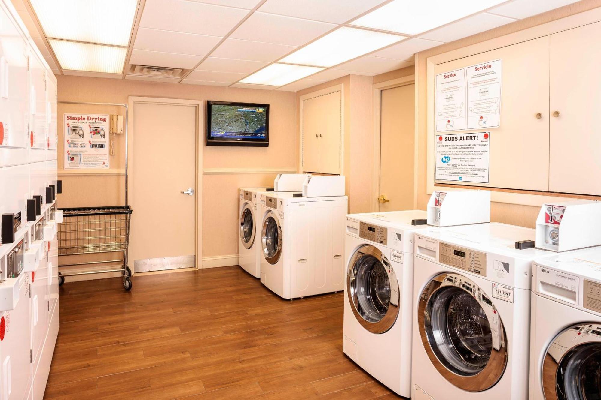 Residence Inn White Plains Westchester County Екстериор снимка