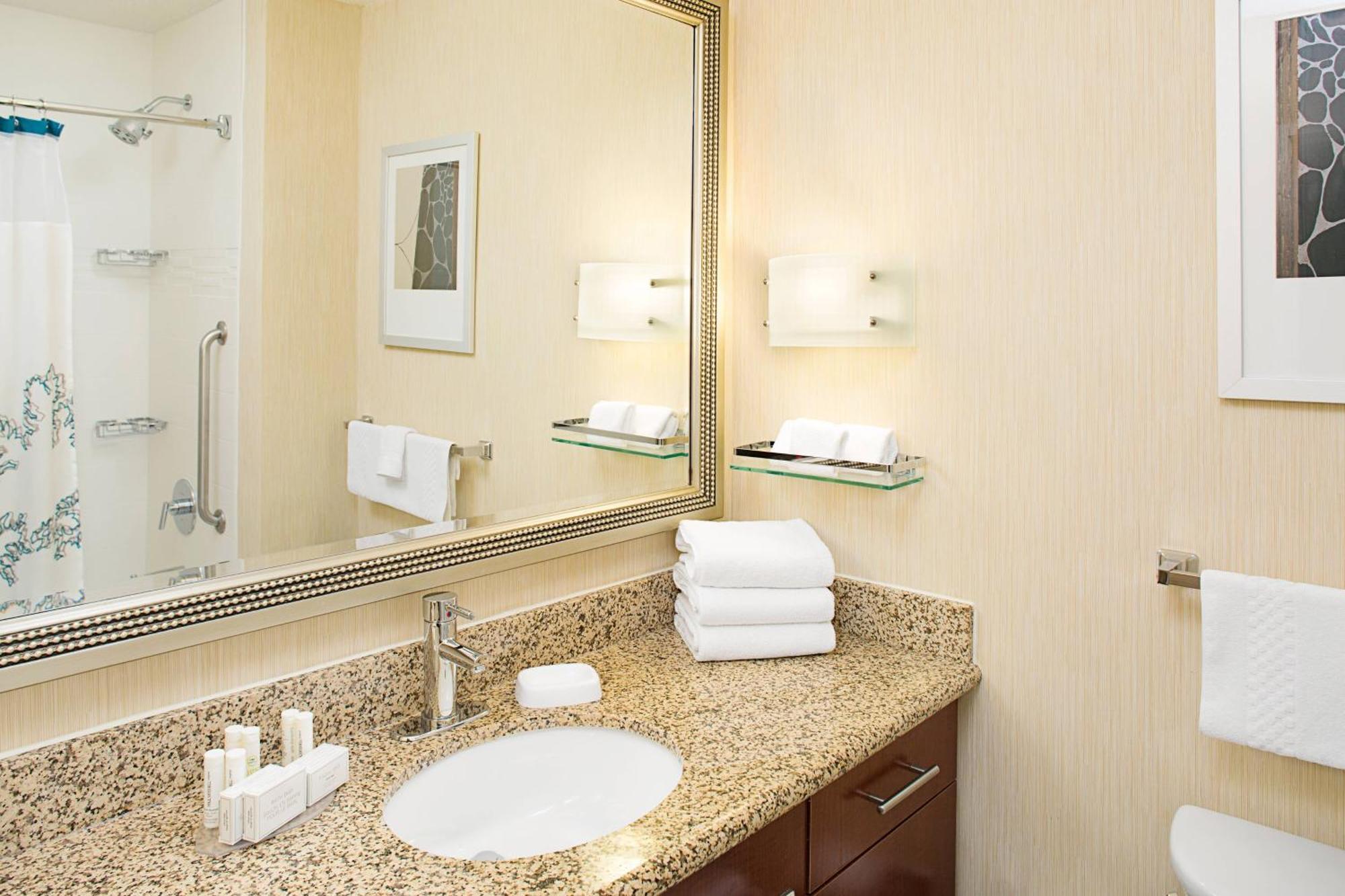 Residence Inn White Plains Westchester County Екстериор снимка